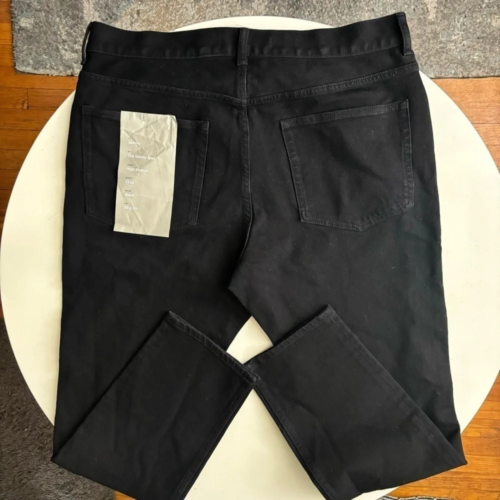 Everlane uniform men’s